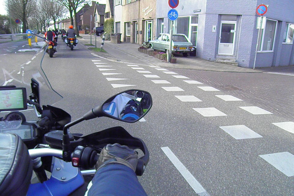 Motorrijbewijspoint Dronten theorie cursus online